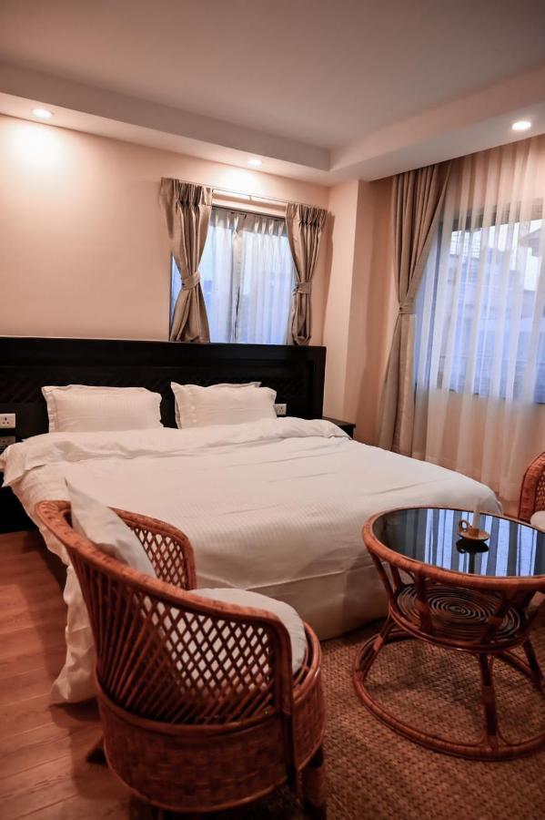 Pancha Buddha Service Apartments And Rooms Катманду Екстериор снимка